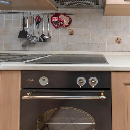 Iori Апартаменти Канацеї